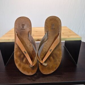 Frye Sand Leather Azalea Flip Flop Thong Sandals Size 6 Coastal Boho Natural